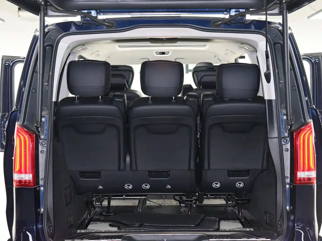 Mercedes-Benz V-Class — миниатюра 13