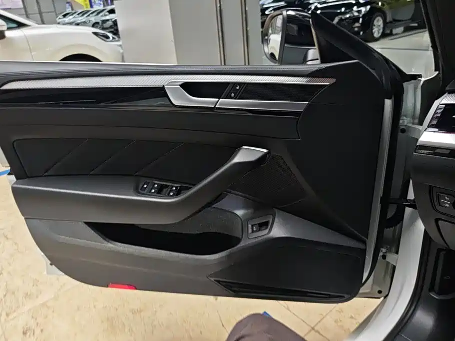 Volkswagen CC — миниатюра 7