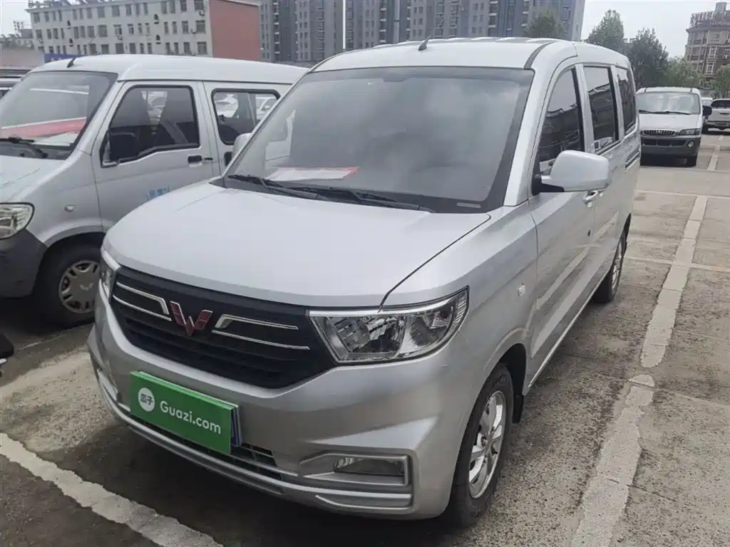 Wuling Hongguang V 2025