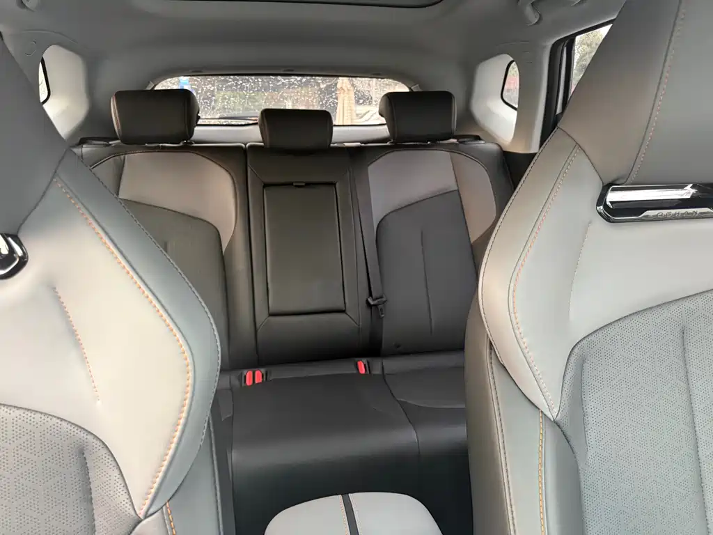 CHANGAN CHANGAN AUCHAN Z6