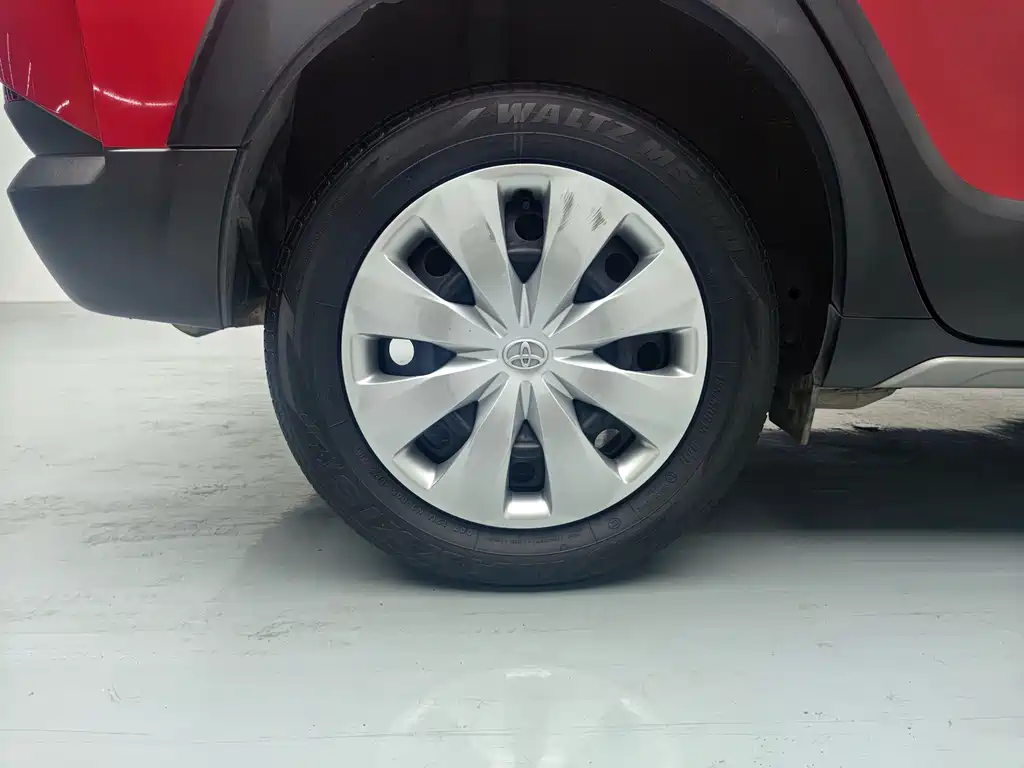 Toyota Yaris L — миниатюра 12