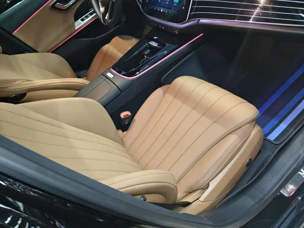 Mercedes-Benz E-Class — миниатюра 25