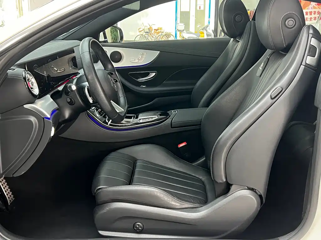 Mercedes-Benz E-Class 2023 — фото 12
