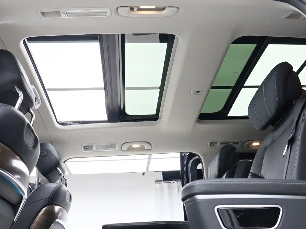 Mercedes-Benz V-Class — миниатюра 9