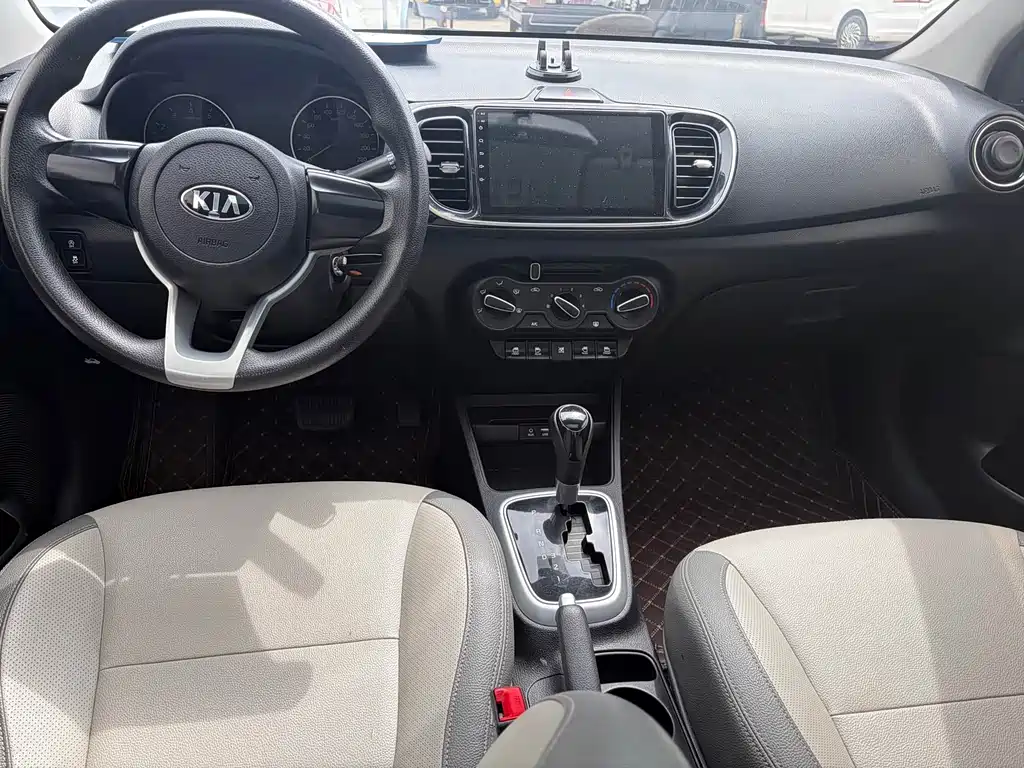Kia Huanchi — миниатюра 8