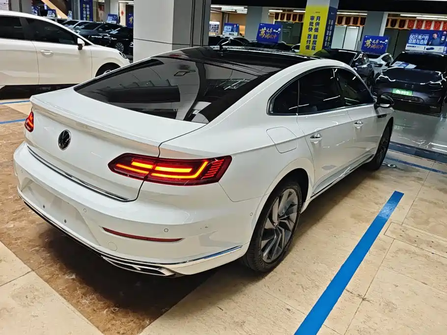 Volkswagen CC — миниатюра 3