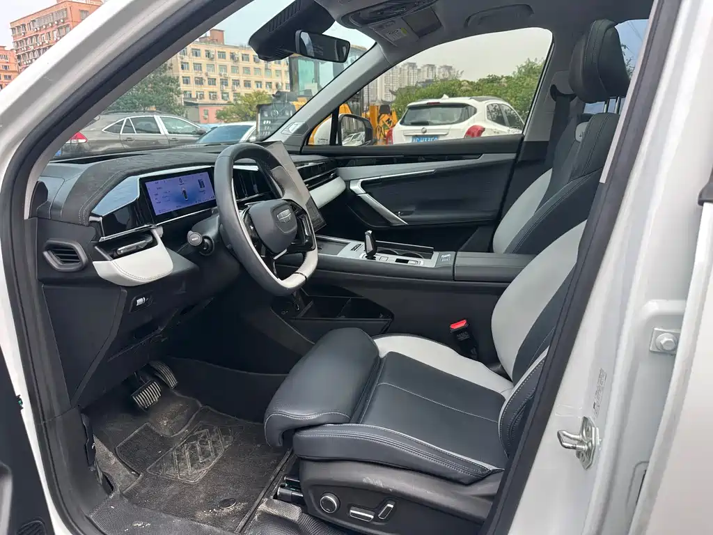Geely Boyue L — миниатюра 8