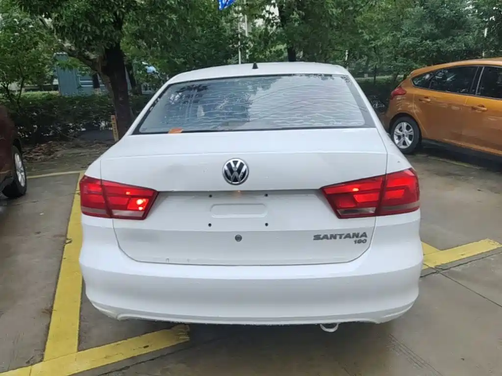 Volkswagen Santana — миниатюра 6