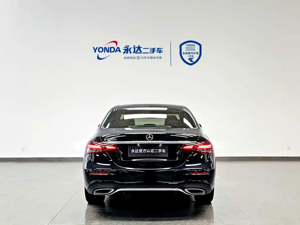 Mercedes-Benz E-Class — миниатюра 5