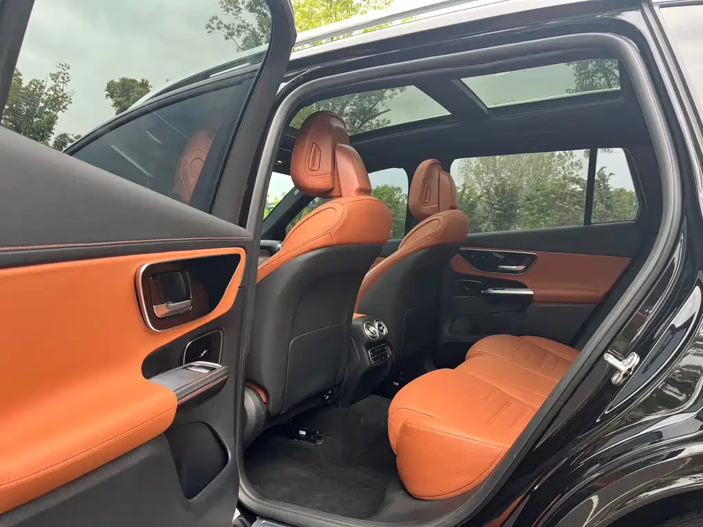 Mercedes-Benz GLC — миниатюра 11