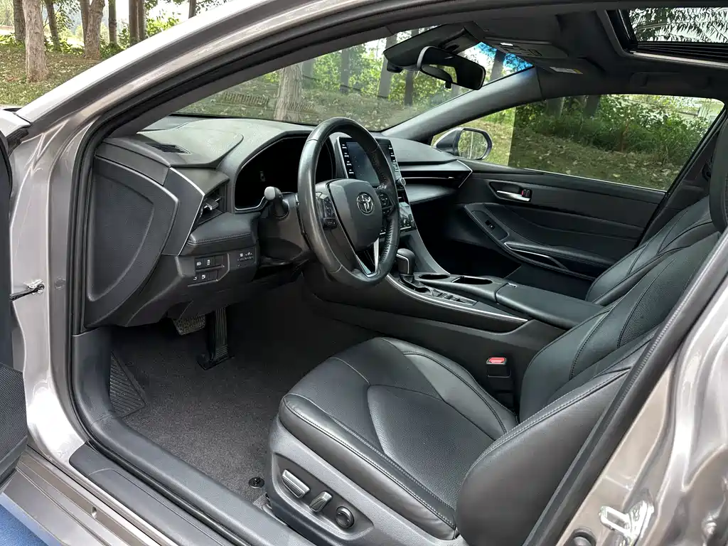 Toyota Avalon — миниатюра 5
