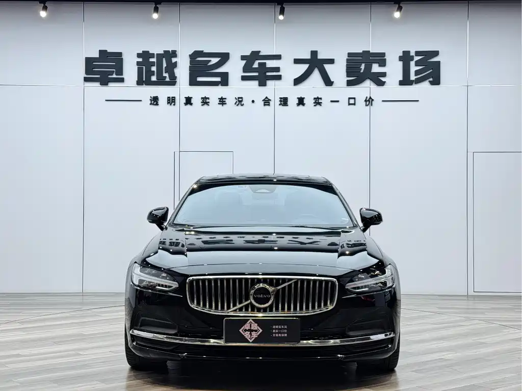 Volvo S90 2023 B5 Luxury
