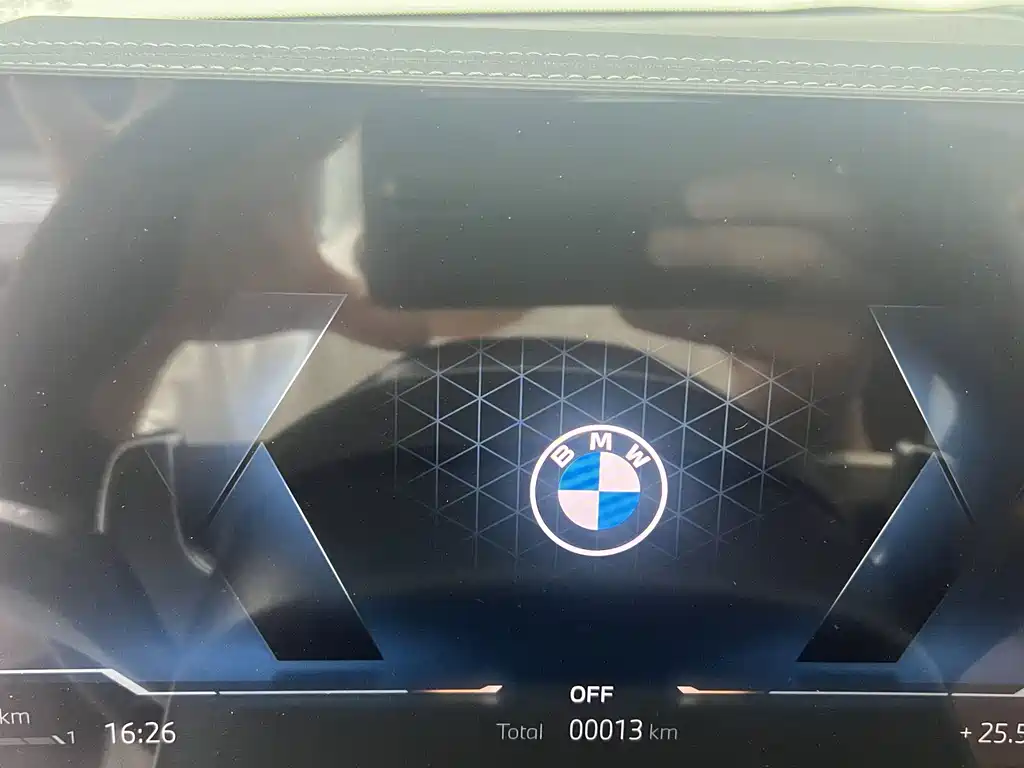 BMW 3 Series — миниатюра 11