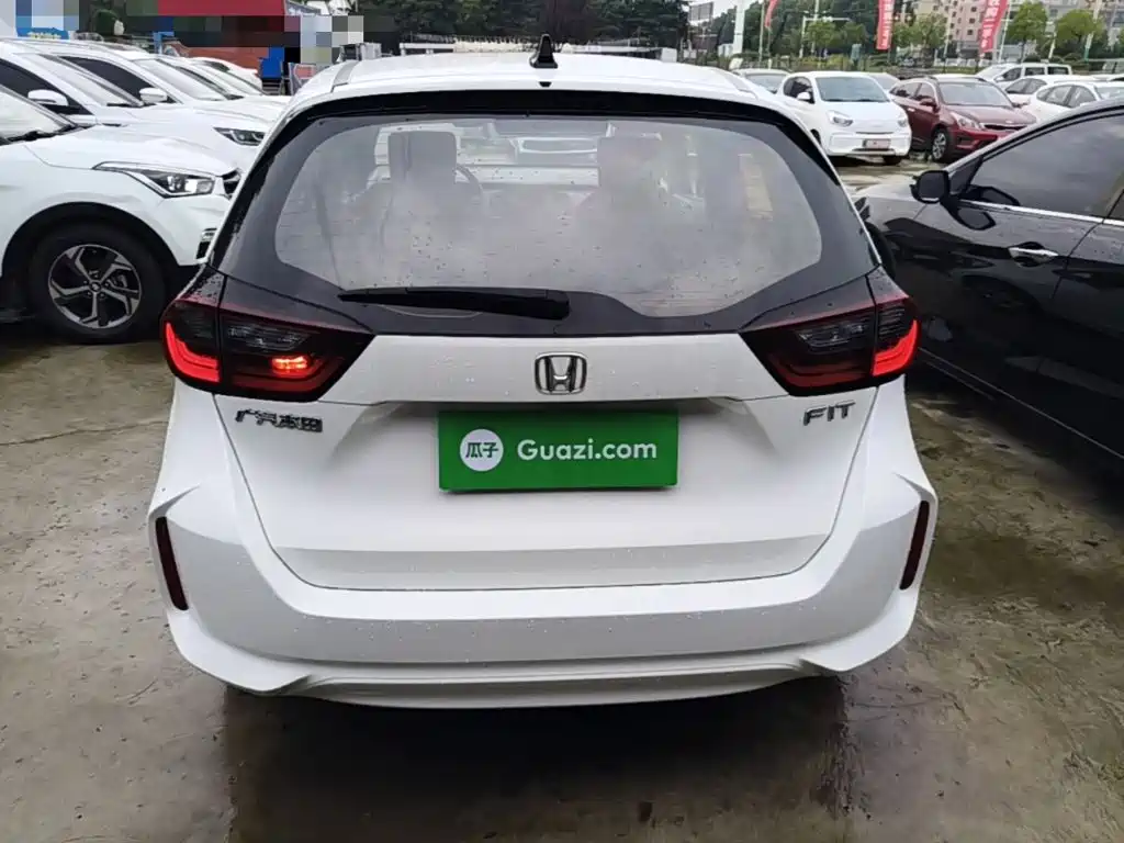 Honda Fit — миниатюра 6