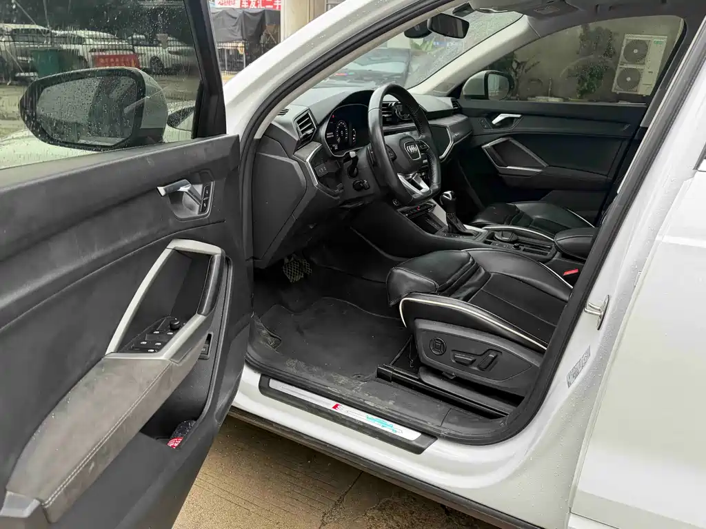 Audi Q3 — миниатюра 5