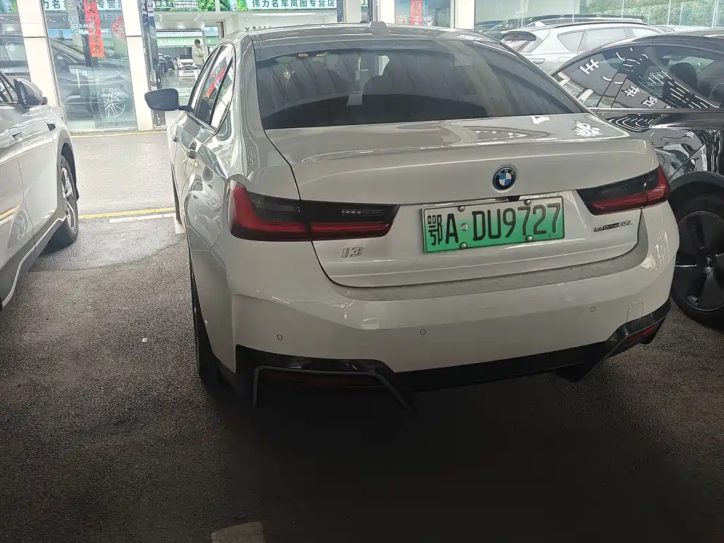 BMW i3 — миниатюра 12