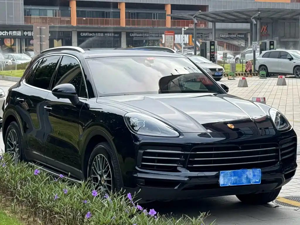 Porsche Cayenne — миниатюра 3