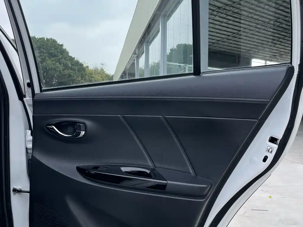 TOYOTA YARIS L ZHIXUAN