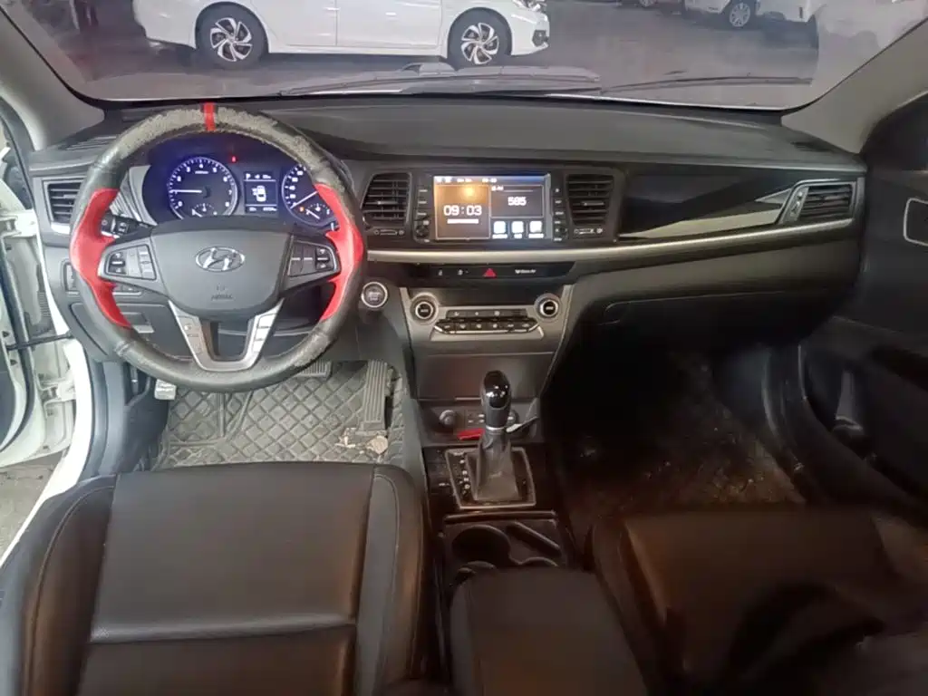 Hyundai Mistra — миниатюра 10