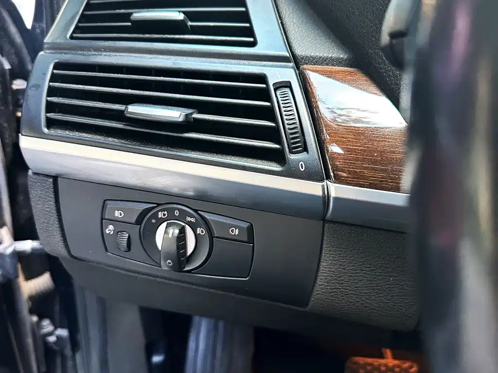 BMW X6 — миниатюра 10