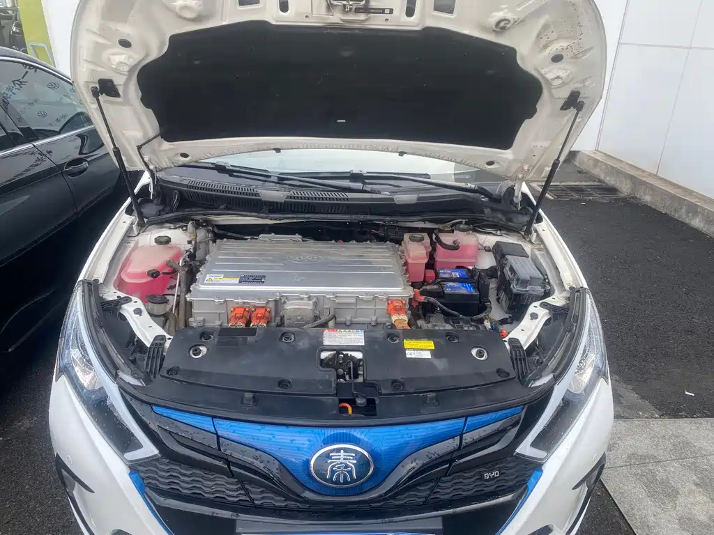 BYD Qin NEV — миниатюра 5