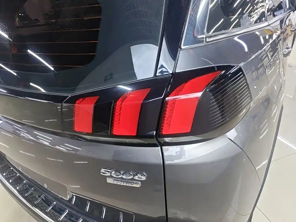 Peugeot 5008 — миниатюра 8
