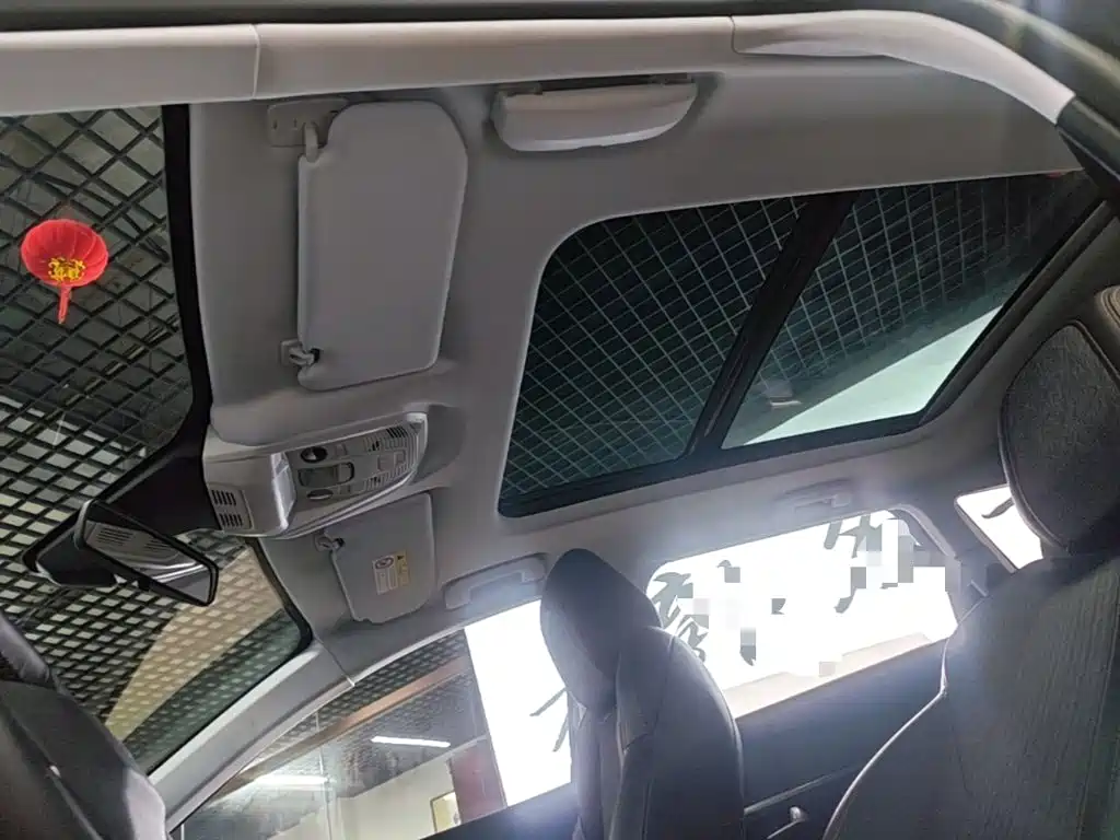 Peugeot 5008 — миниатюра 18