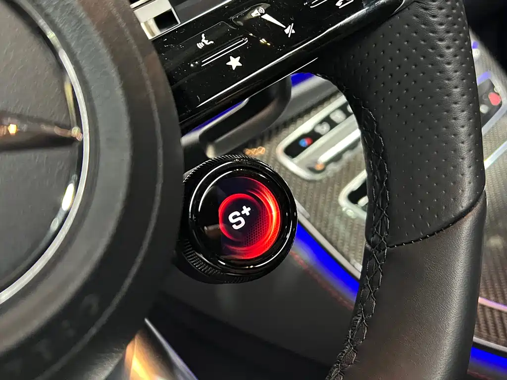 MERCEDES-BENZ E CLASS AMG