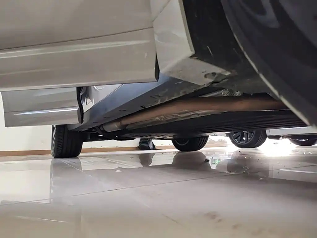 Li Auto Li L6 — миниатюра 21