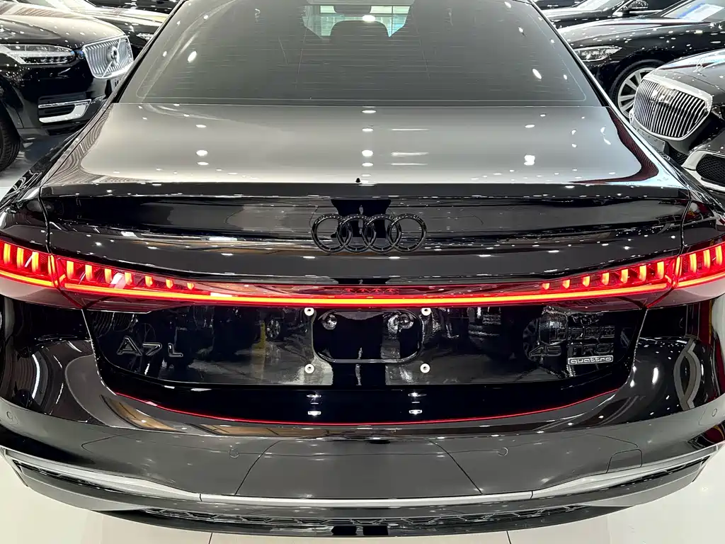 Audi A7L 2024 45 TFSI quattro