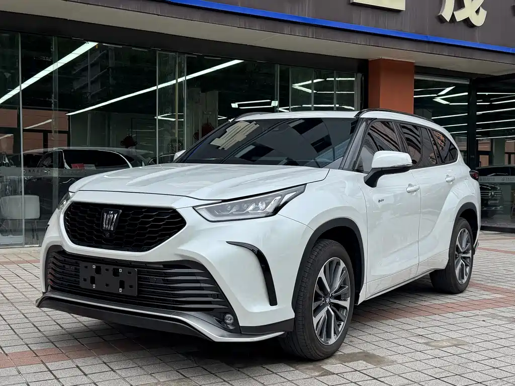 Toyota Crown Kluger