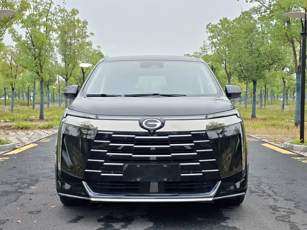 GAC Motor Trumpchi E8 PHEV — миниатюра 2