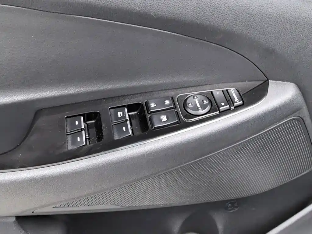 Hyundai Tucson — миниатюра 9