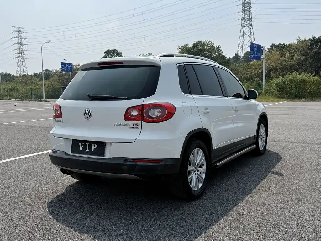 Volkswagen Tiguan — миниатюра 10