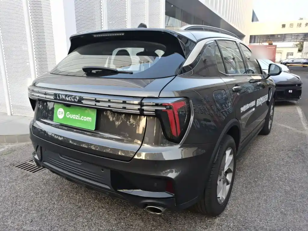 Lynk & Co 01 — миниатюра 7