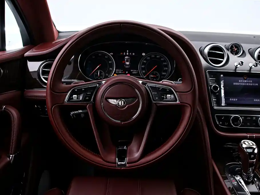 Bentley Bentayga 2018 4.0T V8