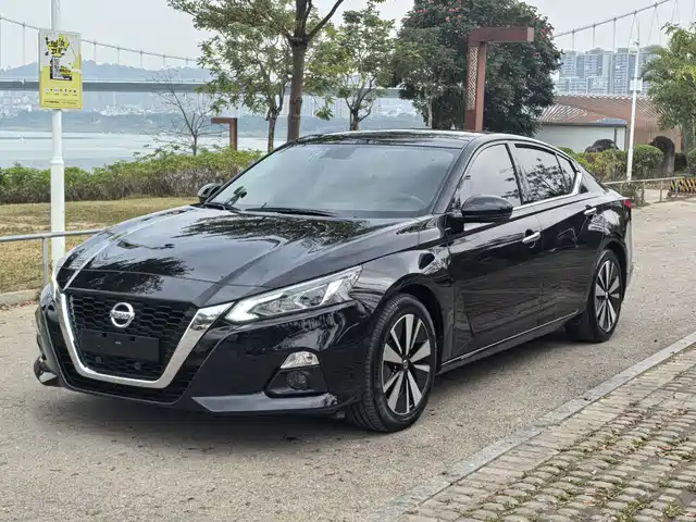 NISSAN TEANA
