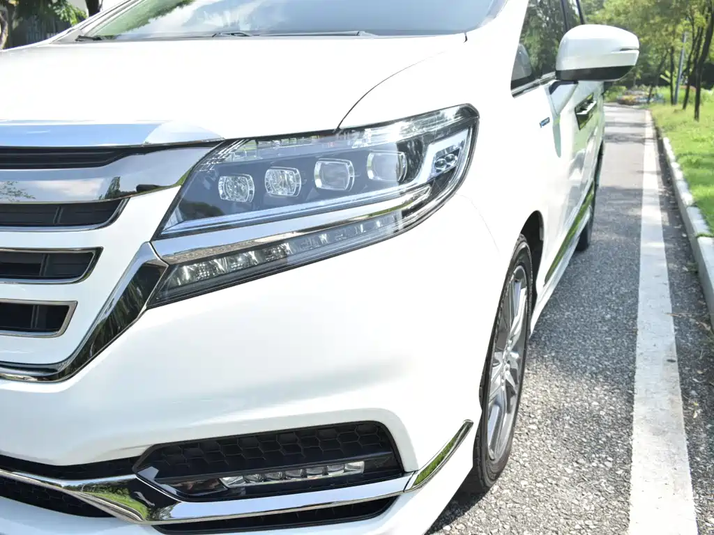 Honda Elysion — миниатюра 7