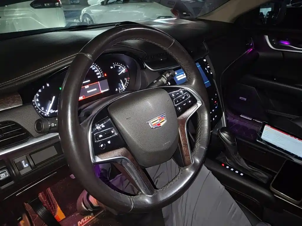 Cadillac XTS — миниатюра 11