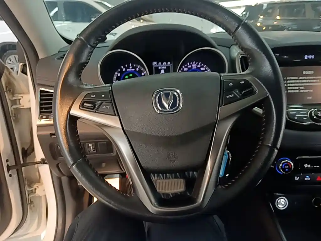 Changan Eado XT — миниатюра 11