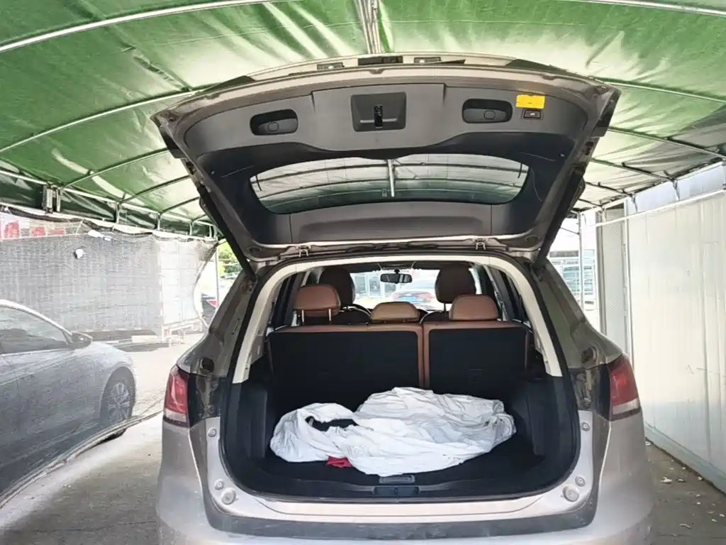 Borgward BX7 — миниатюра 24