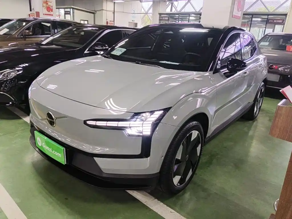 Volvo EX30 — миниатюра 2