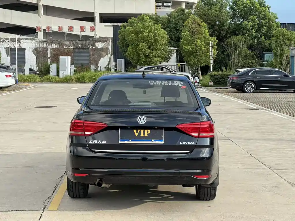 Volkswagen Lavida — миниатюра 6