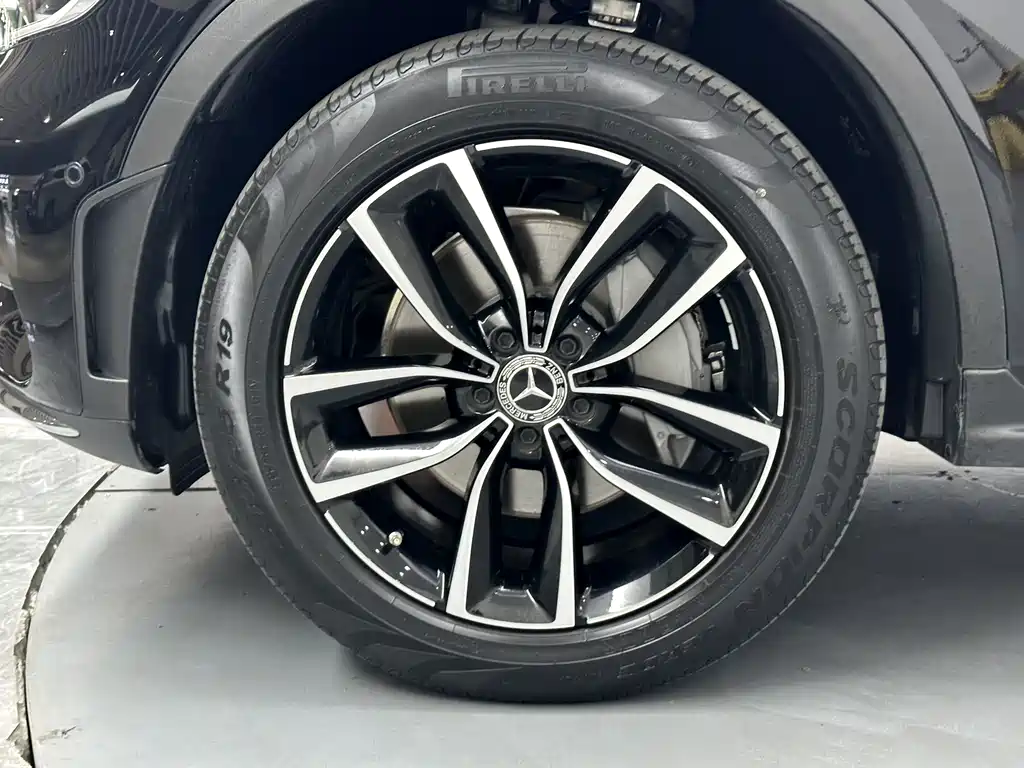 Mercedes-Benz GLC — миниатюра 23
