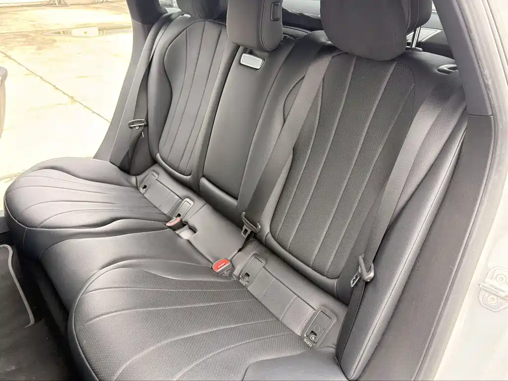 Mercedes-Benz EQE — миниатюра 9