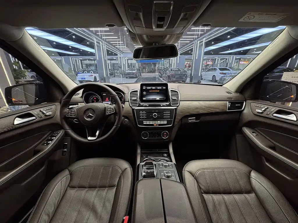 Mercedes-Benz GLS — миниатюра 6
