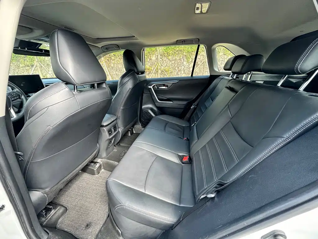 Toyota Wildlander — миниатюра 6