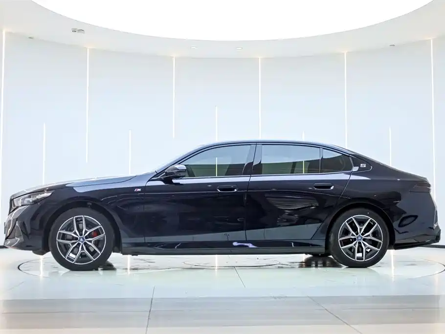 BMW i5 2024 eDrive 35L M Sport