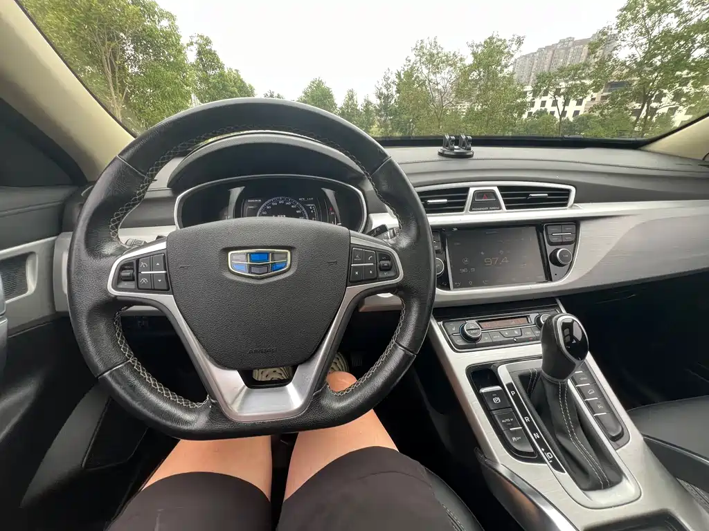 Geely Boyue — миниатюра 14