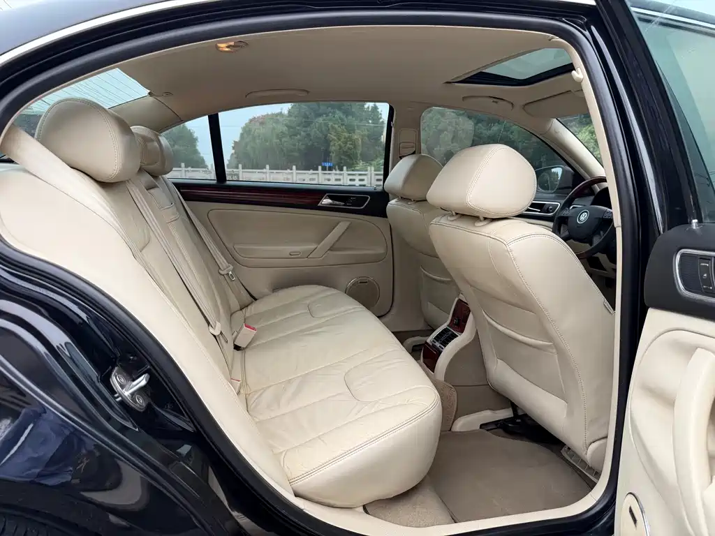 Volkswagen Passat Lingyu — миниатюра 14